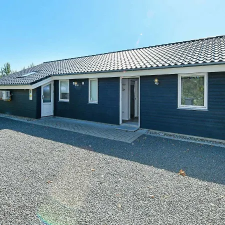 Three-bedroom Holiday In 5 Semesterbostad Ansager