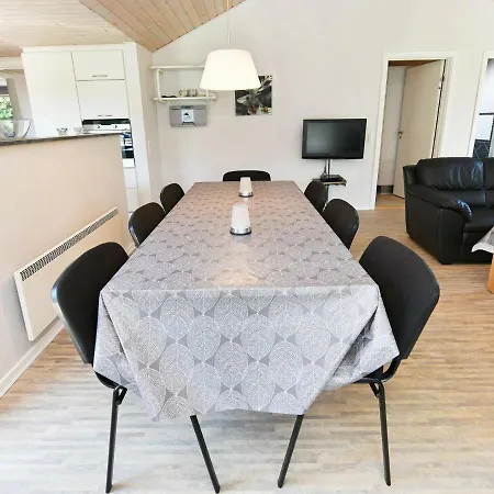 Three-bedroom Holiday In 5 Ansager